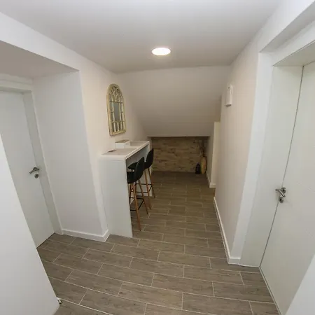 Like Apartment