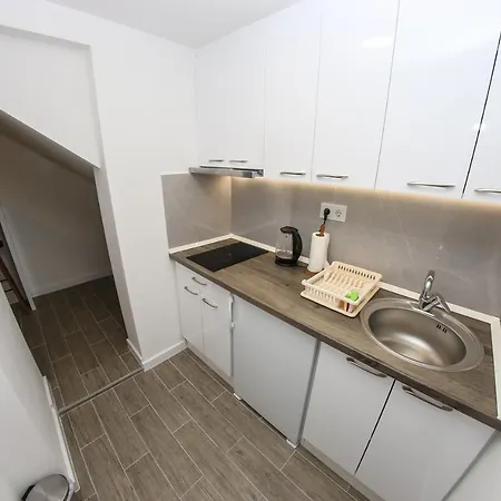 Apartment Like